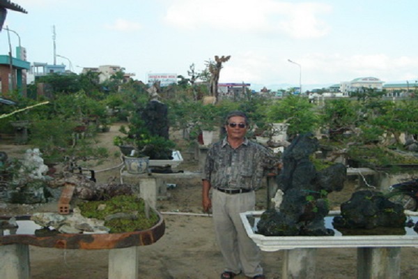 Một góc vườn cây cảnh của ông Đặng Thái Hiền, hội viên Hội SVC Phú Yên - Ảnh: Đức Thế