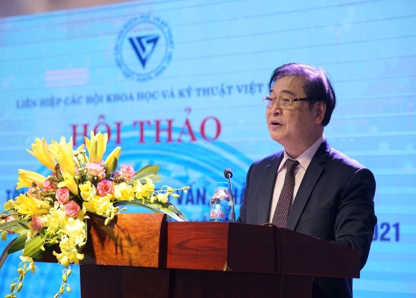 Ông Phan Xuân Dũng – Chủ tịch Liên hiệp Hội Việt Nam phát biểu khai mạc tại hội thảo