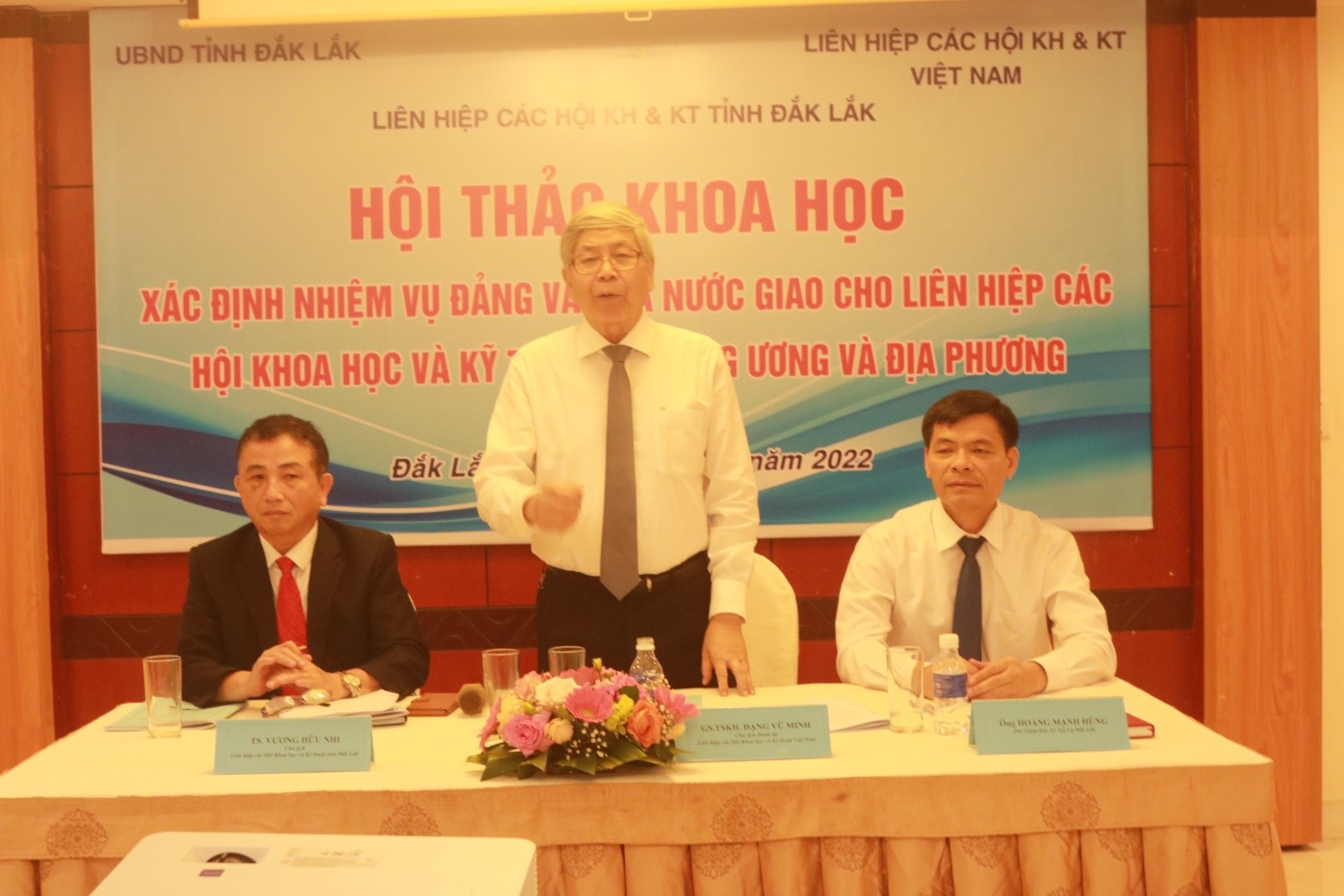 GS-TSKH Đặng Vũ Minh, Chủ tịch danh dự Liên hiệp Hội Việt Nam phát biểu tại hội thảo