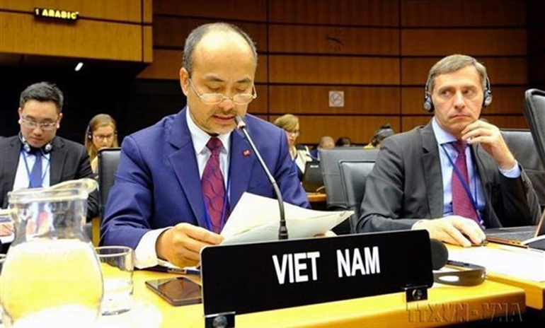 Đoàn Việt Nam do Đại sứ Nguyễn Trung Kiên, Thống đốc - Đại diện thường trực Việt Nam tại Cơ quan Năng lượng Nguyên tử quốc tế (IAEA) làm Trưởng đoàn, tham gia cuộc họp định kỳ lần thứ hai Hội