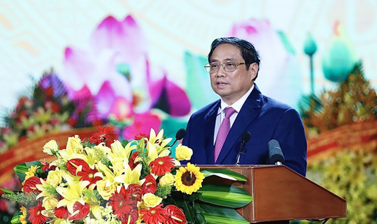 Thủ tướng Phạm Minh Chính trình bày diễn văn kỷ niệm 100 năm Ngày sinh Thủ tướng Võ Văn Kiệt. Ảnh: TTXVN
