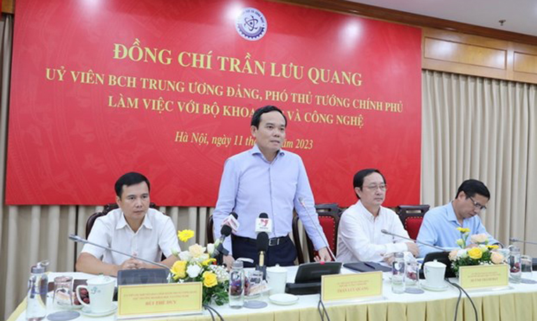 Phó Thủ tướng Trần Lưu Quang chủ trì làm việc với Bộ KH&CN. Ảnh: TTXVN