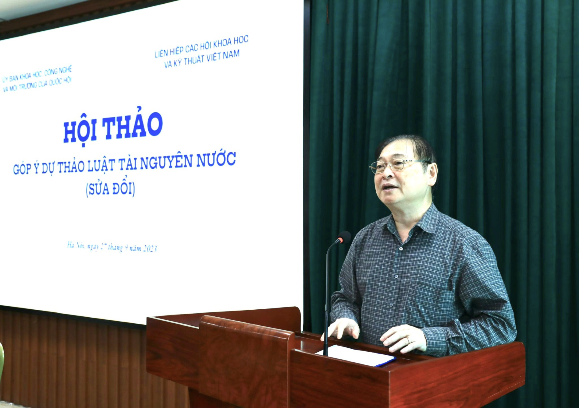 Chủ tịch Liên hiệp Hội Việt Nam Phan Xuân Dũng phát biểu khai mạc