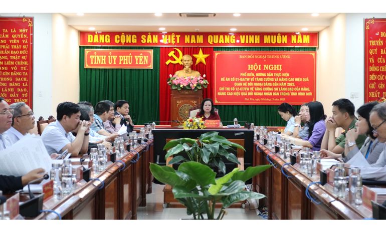 Quang cảnh hội nghị tại điểm cầu Phú Yên. Ảnh: KHÁNH HÀ
