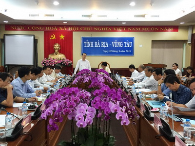 TS. Phạm Văn Tân PCT kiêm TTK LHHVN phát biểu