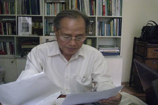 GS.TS Nguyễn Ngọc Kính tại phong làm việc