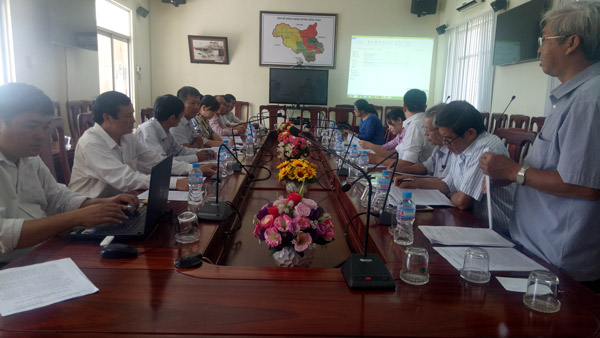 Đoàn giám sát giám sát thực tế mô hình trồng sắn tại huyện Đồng Xuân
