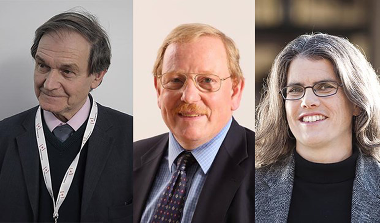 Các thành viên Ủy ban giải Nobel Vật lý và Viện Hoàng gia Thụy Điển công bố công trình nghiên cứu về hố đen vũ trụ đã mang về cho ba nhà khoa học Anh, Đức và Mỹ giải Nobel Vật lý 2020. Ảnh: AFP/TTXVN