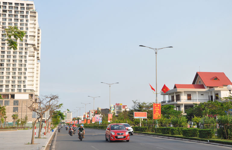 TP Tuy Hòa - trung tâm tỉnh lỵ của Phú Yên đang được đầu tư xây dựng để trở thành đô thị loại I. Ảnh: NGỌC THẮNG