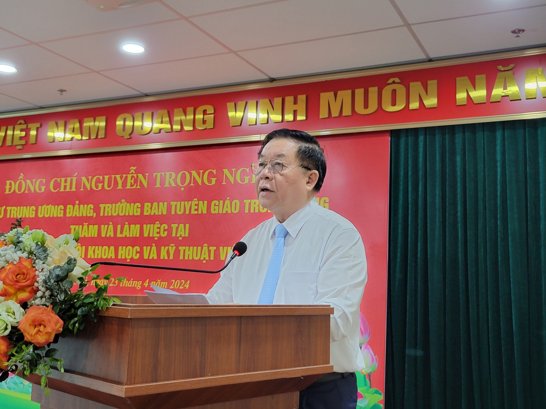 Bí thư Trung ương Đảng, Trưởng Ban Tuyên giáo Trung ương Nguyễn Trọng Nghĩa phát biểu chỉ đạo tại buổi làm việc