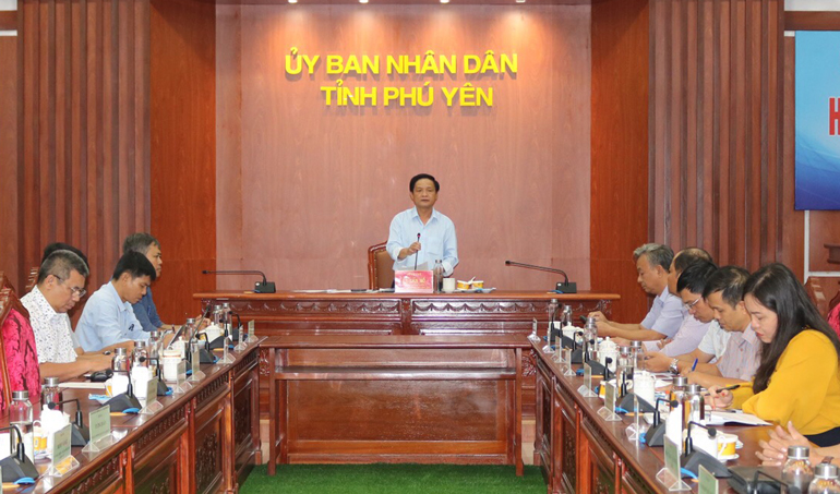 Phó Chủ tịch thường trực UBND tỉnh Lê Tấn Hổ kết luận tại họp báo. Ảnh: NHƯ THANH