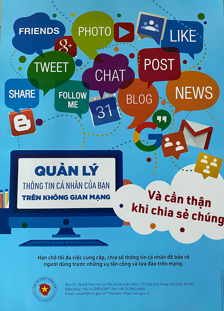 Poster khuyến cáo người dân cẩn trọng khi tham gia mạng xã hội của Cục An toàn thông tin. Ảnh: TRẦN THANH HƯNG
