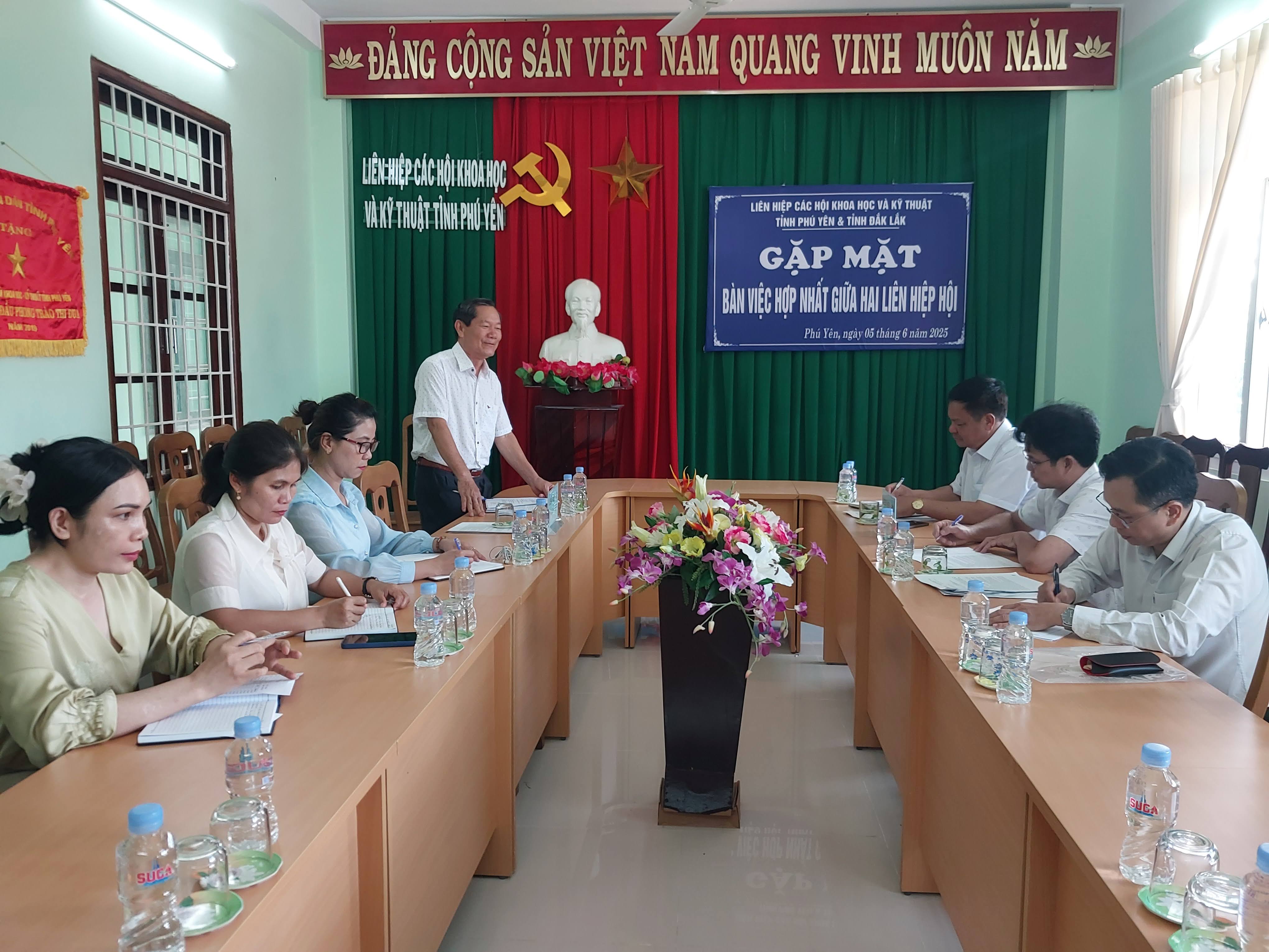 Quang cảnh hội nghị